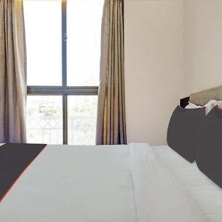 Super Townhouse Poona Royal Hotel Pimpri-Chinchwad ภายนอก รูปภาพ